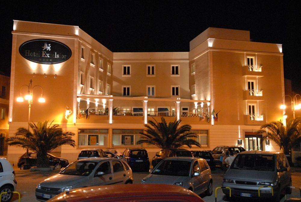 Hotel Excelsior Ла Мадалена Екстериор снимка