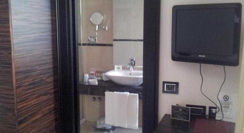 Hotel Excelsior Ла Мадалена Екстериор снимка